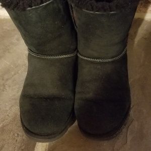 Uggs Black Bailey Bow Classic